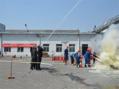 公司舉辦應(yīng)急預(yù)案演練，緊繃安全這根弦