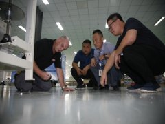 公司引進安裝床單自動化技術(shù)設備