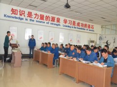 加強在職員工職業(yè)培訓 搭建校企合作平臺