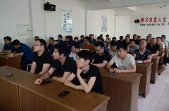 家紡車間精益生產(chǎn)月度盤(pán)點(diǎn) 努力實(shí)現(xiàn)新提升