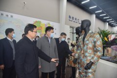 市、區(qū)領(lǐng)導(dǎo)一行蒞臨公司調(diào)研指導(dǎo)